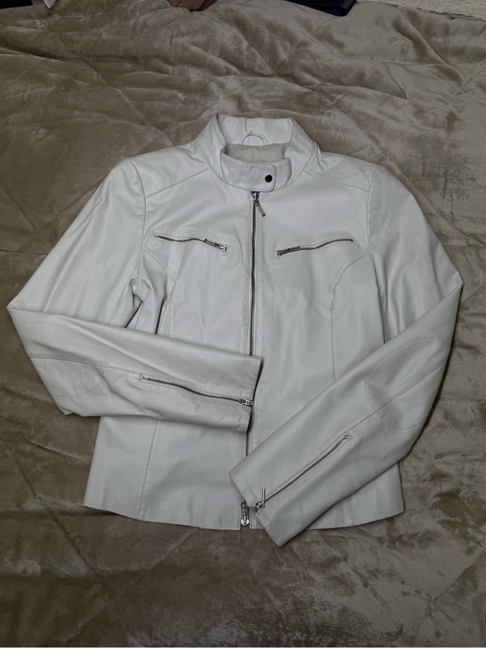 Danier Genuine Leather Jacket White Size Small, Moto Biker Zip-Up Jacket